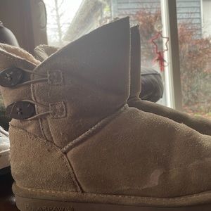 Cute and fashionable for young kids and good to get through snow.